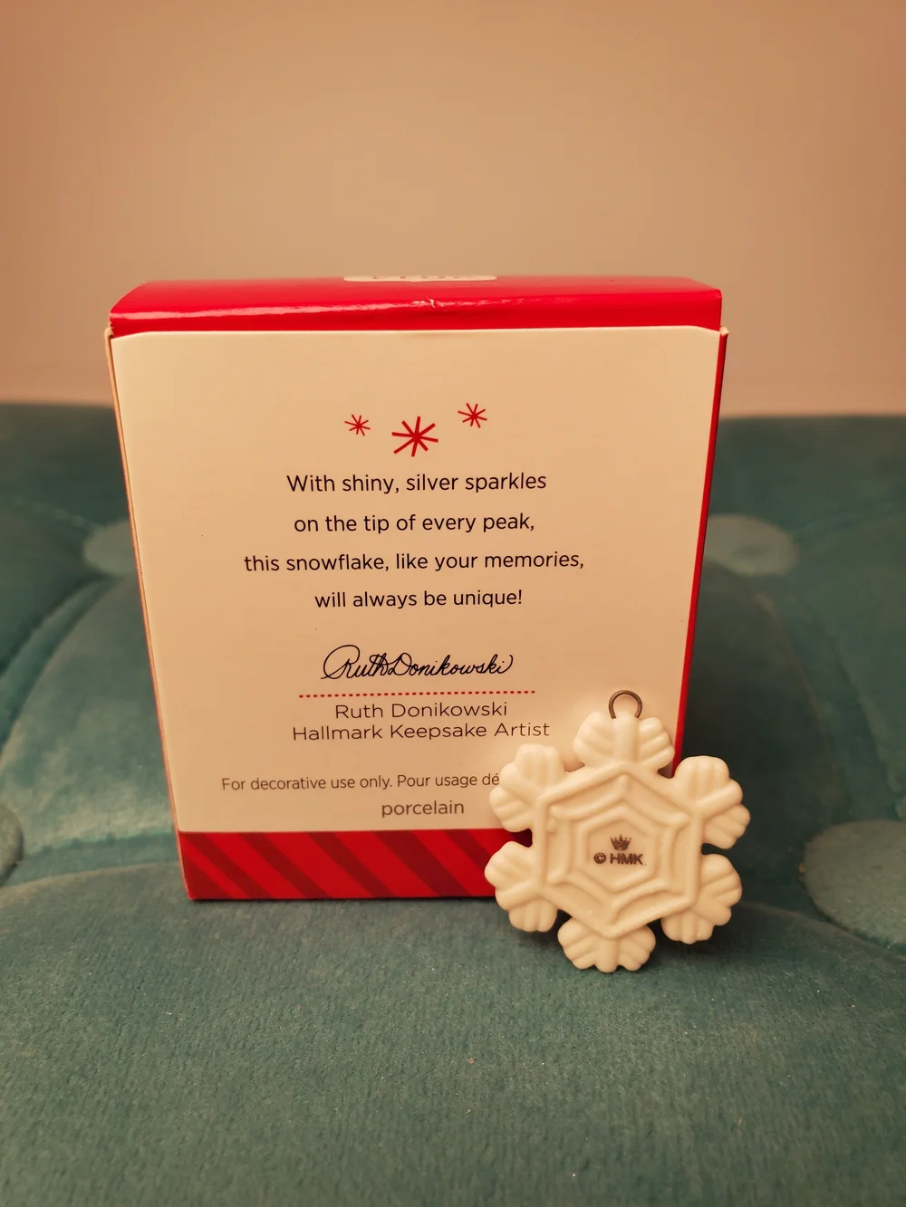 Hallmark Keepsake Little Snowflake 2014 Miniature Ornament QXM8533